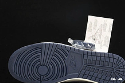 Retro High Jordan Georgetown 85 BQ4422-400 1 1217